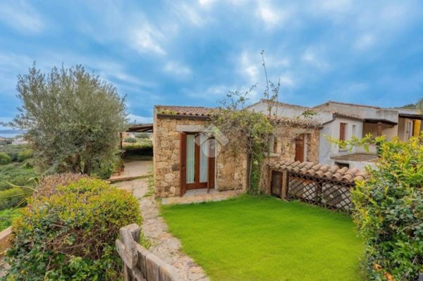 appartamento in vendita ad Olbia in zona Pittulongu