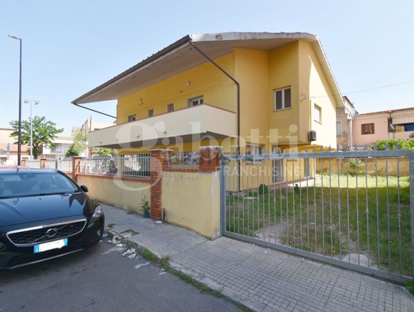 casa indipendente in vendita ad Olbia in zona Baratta