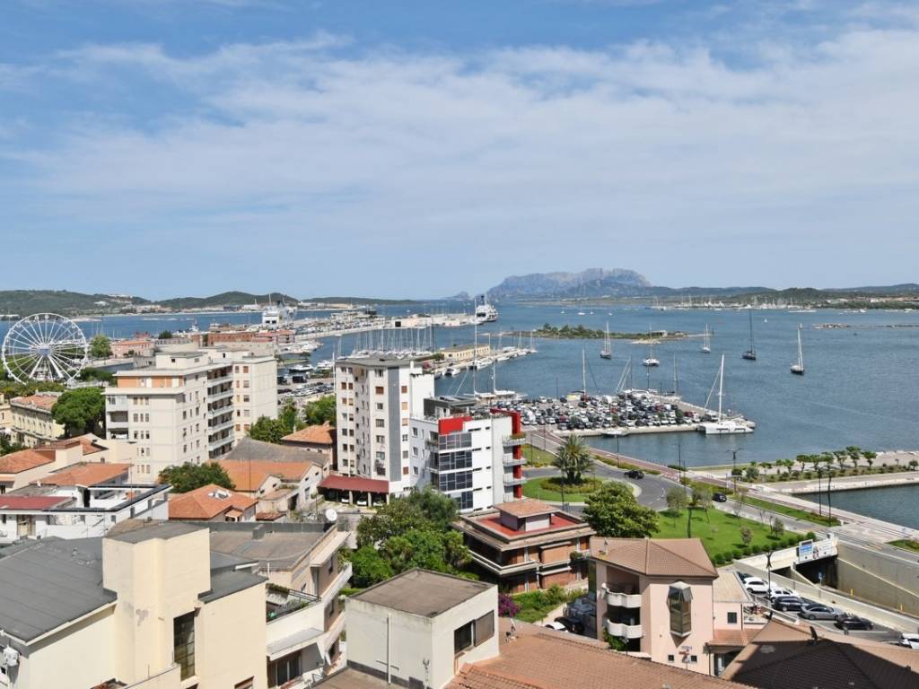 appartamento in vendita ad Olbia in zona Lu Sticcadu