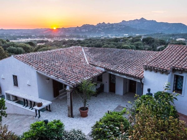 casa indipendente in vendita ad Olbia in zona San Pantaleo