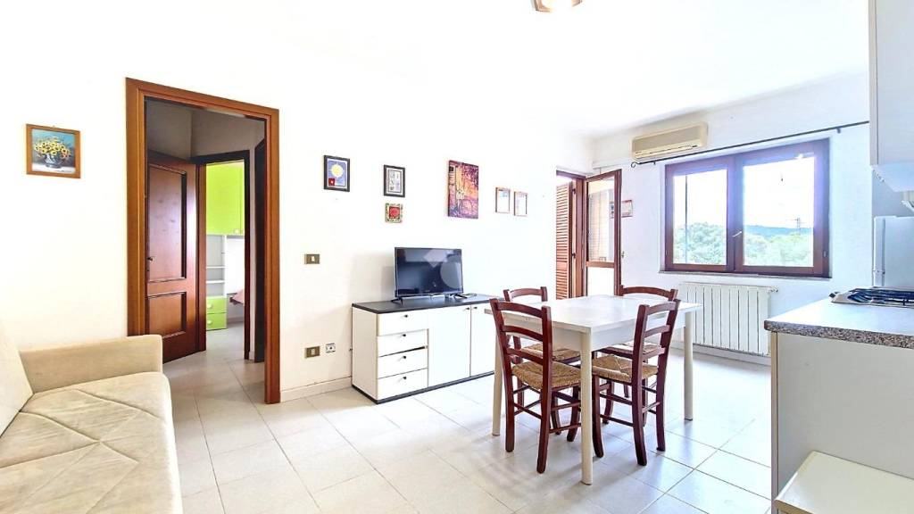 appartamento in vendita ad Olbia in zona Bandinu