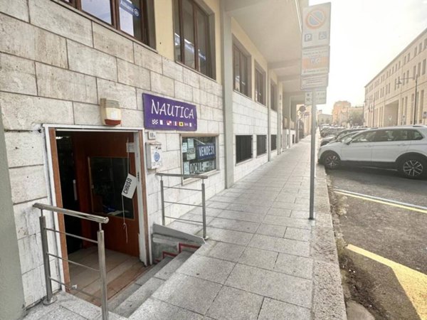 negozio in vendita ad Olbia in zona Centro Storico