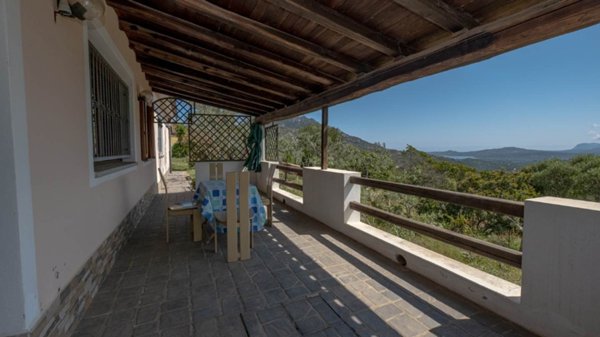 casa indipendente in vendita ad Olbia in zona Sole Ruiu
