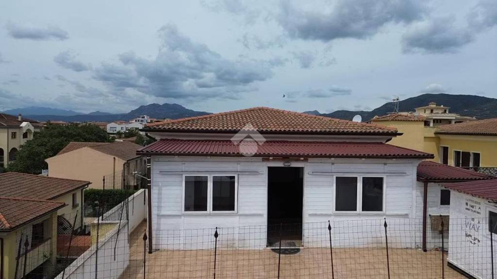 appartamento in vendita ad Olbia in zona Aldo Moro