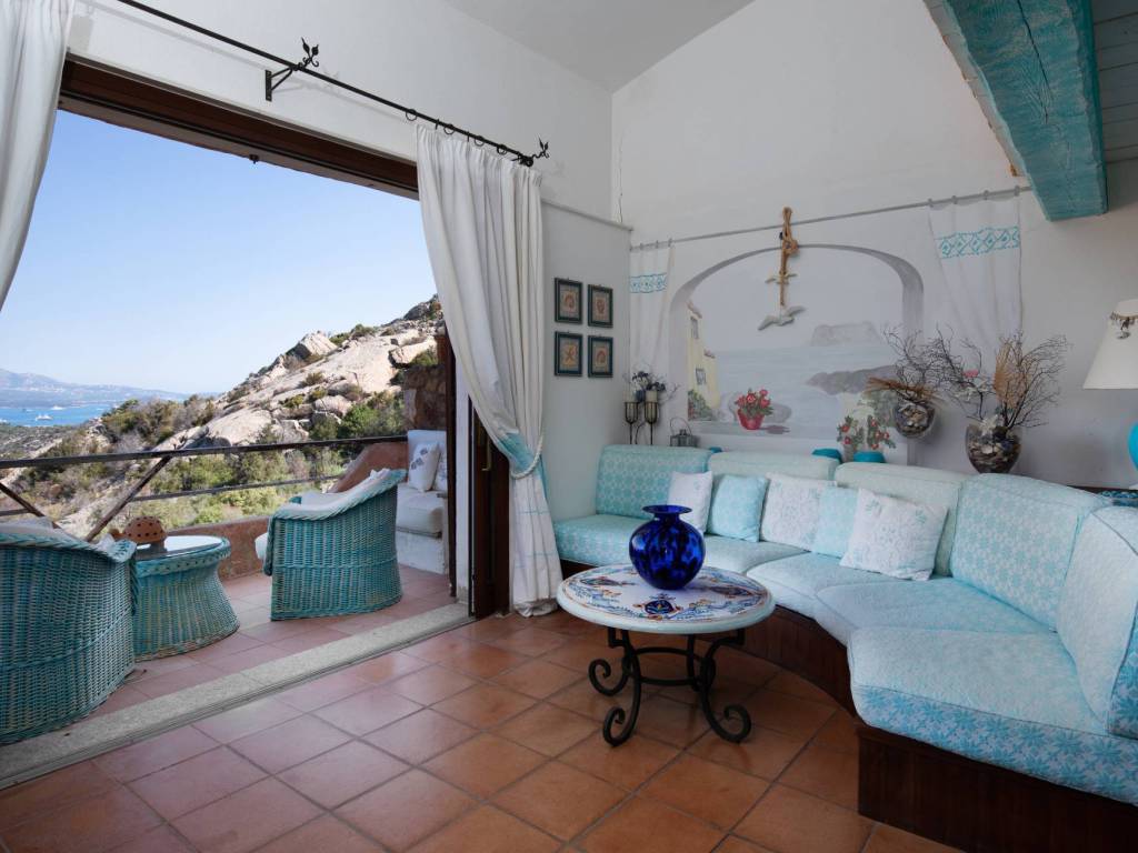 appartamento in vendita ad Olbia in zona Porto Rotondo