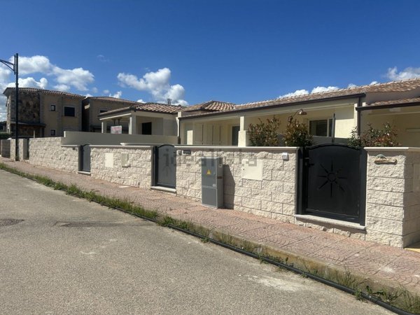 casa indipendente in vendita ad Olbia in zona Murta Maria