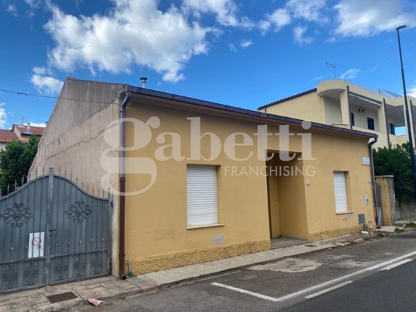 casa indipendente in vendita ad Olbia in zona Aldo Moro
