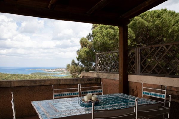 appartamento in vendita ad Olbia in zona Cugnana