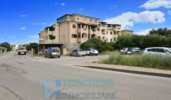 appartamento in vendita ad Olbia in zona Olbia Mare / Sa Marinedda