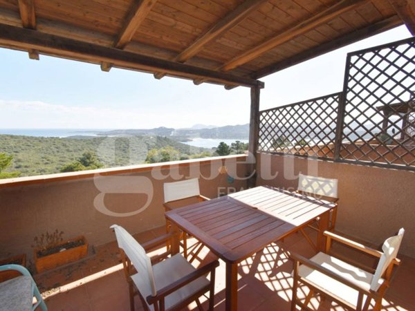 appartamento in vendita ad Olbia in zona Cugnana