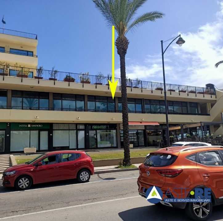 ufficio in vendita ad Olbia