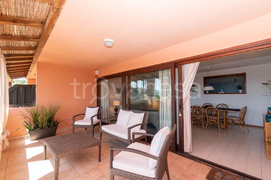 appartamento in vendita ad Olbia in zona Portisco