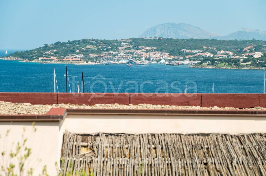 appartamento in vendita ad Olbia in zona Portisco