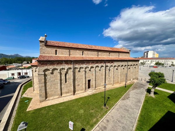 casa indipendente in vendita ad Olbia in zona San Simplicio