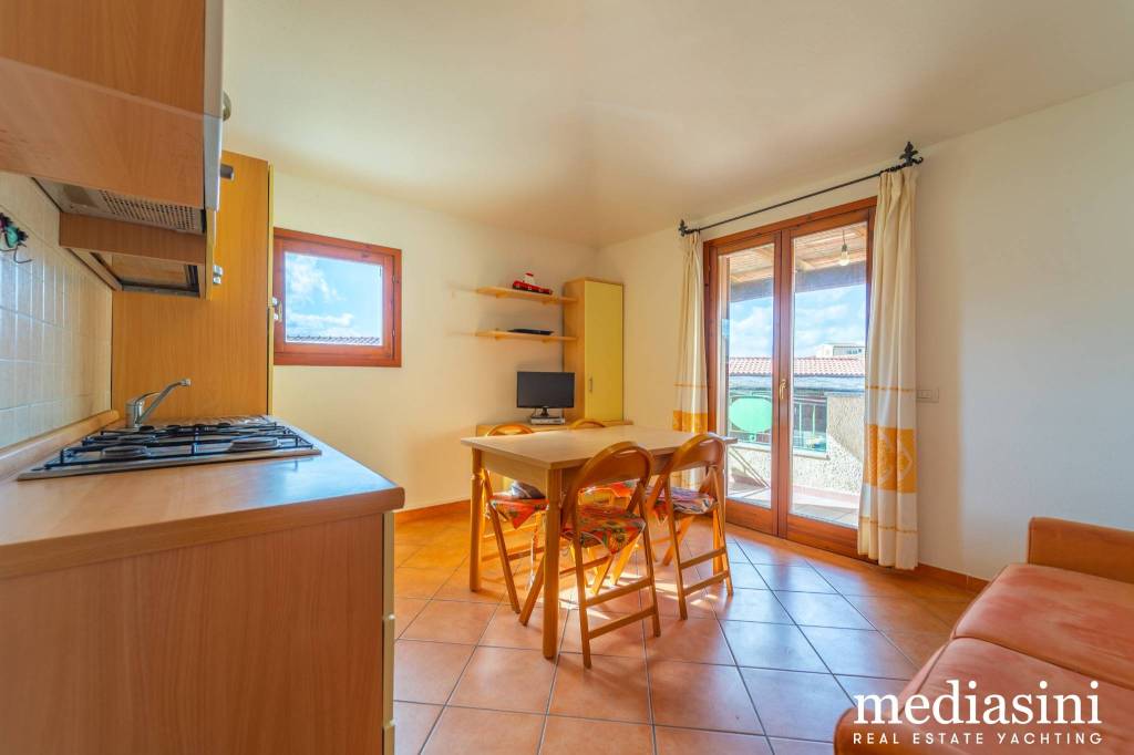 appartamento in vendita ad Olbia in zona Olbia Mare / Sa Marinedda