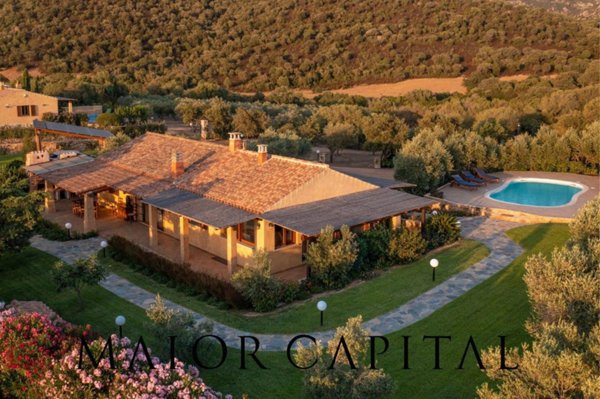casa indipendente in vendita ad Olbia in zona San Pantaleo