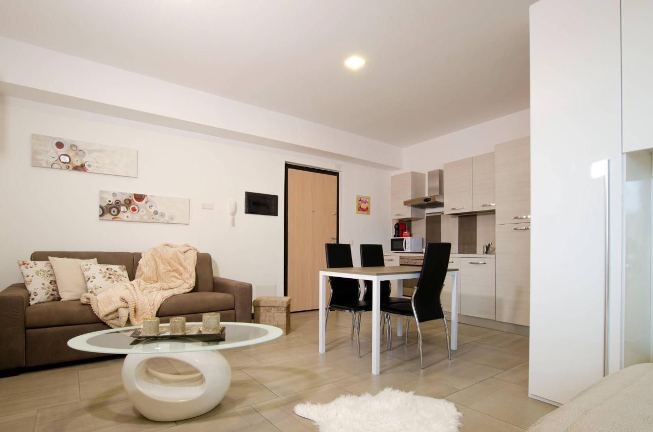 appartamento in vendita ad Olbia in zona Lu Sticcadu