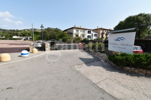 negozio in vendita ad Olbia in zona San Simplicio