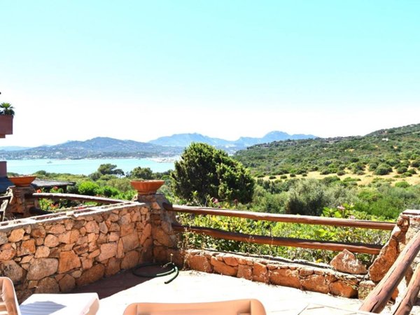 appartamento in vendita ad Olbia in zona Portisco
