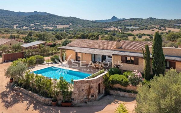 casa indipendente in vendita ad Olbia in zona San Pantaleo
