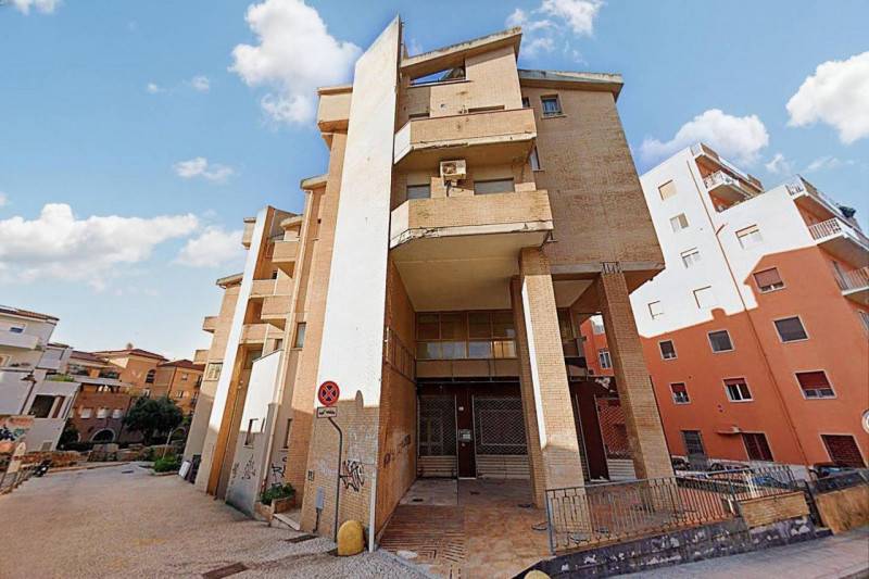 ufficio in vendita ad Olbia in zona Centro Storico