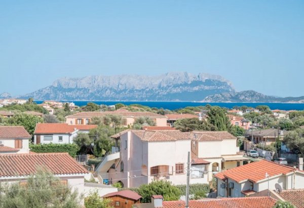 appartamento in vendita ad Olbia in zona Pittulongu