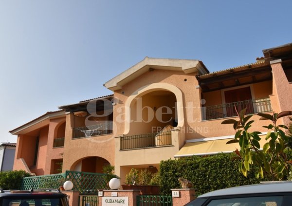 appartamento in vendita ad Olbia in zona Olbia Mare / Sa Marinedda