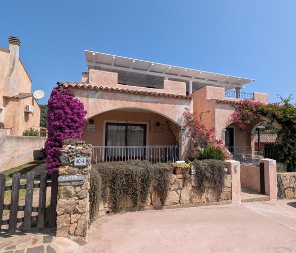 appartamento in vendita ad Olbia in zona Pittulongu