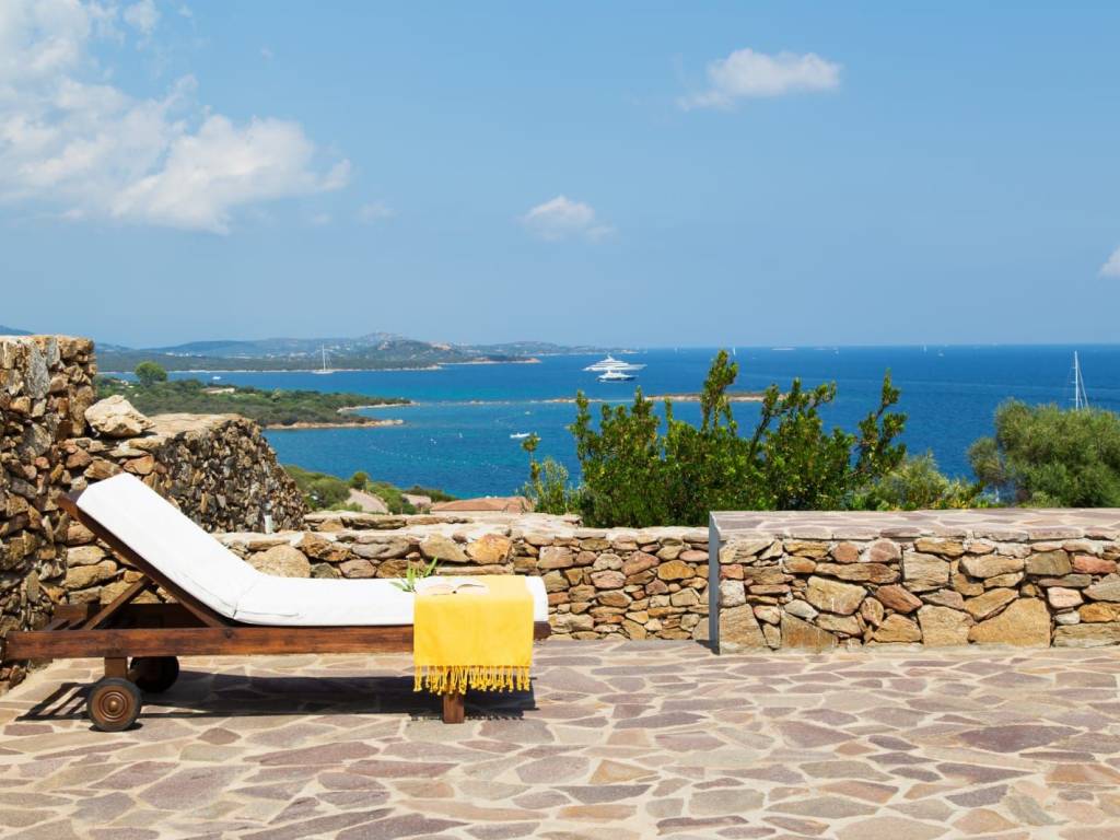 casa indipendente in vendita ad Olbia in zona Portisco