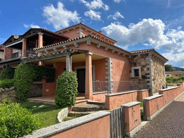 appartamento in vendita ad Olbia in zona Murta Maria