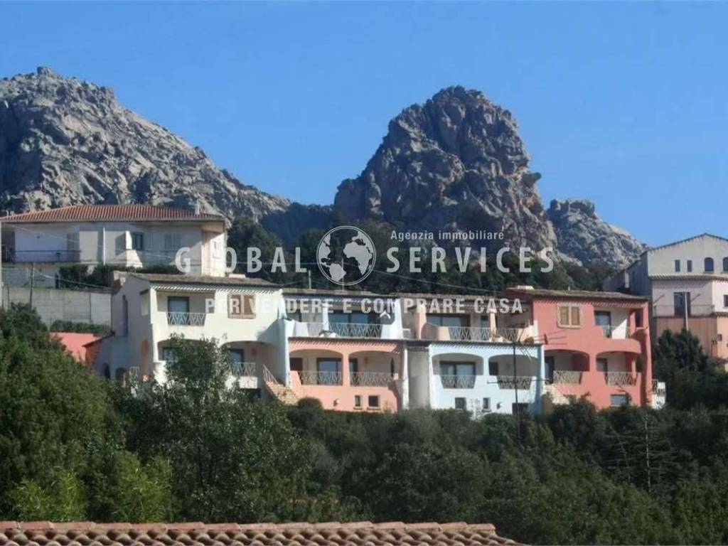 appartamento in vendita ad Olbia in zona Olbia Mare / Sa Marinedda