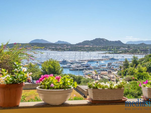 appartamento in vendita ad Olbia in zona Portisco