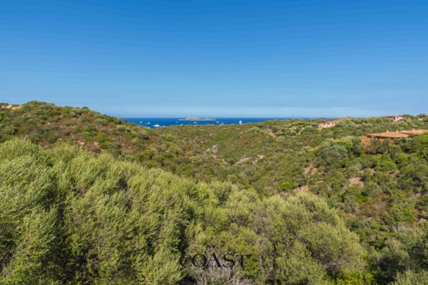 appartamento in vendita ad Olbia in zona Portisco