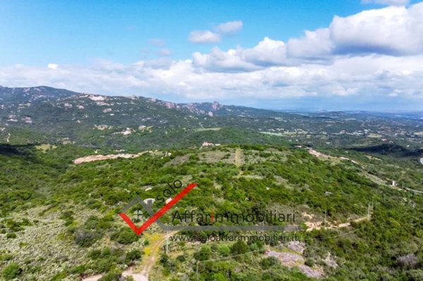 terreno agricolo in vendita ad Olbia in zona Sole Ruiu