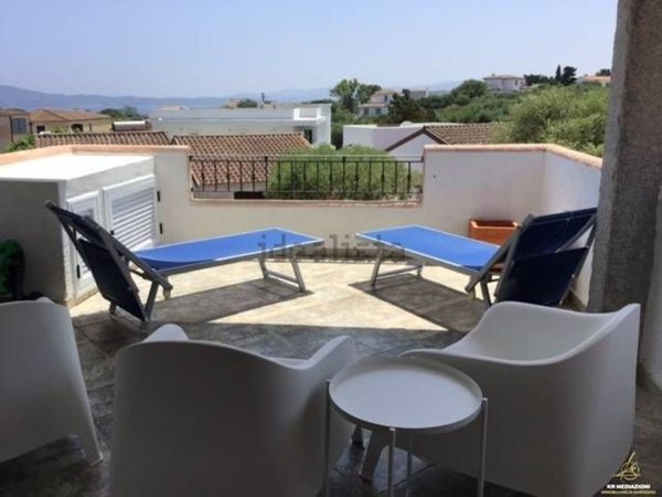 appartamento in vendita ad Olbia in zona Pittulongu