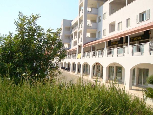 negozio in vendita ad Olbia in zona Aldo Moro