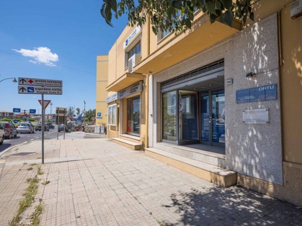 negozio in vendita ad Olbia in zona Centro Storico