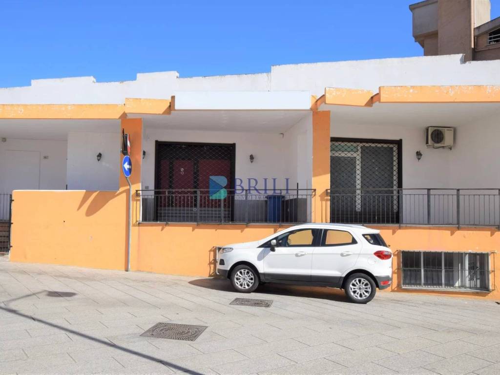 negozio in vendita ad Olbia in zona Centro Storico
