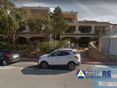 intera palazzina in vendita ad Olbia in zona Porto Rotondo