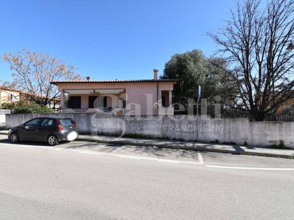 casa indipendente in vendita ad Olbia in zona Aldo Moro
