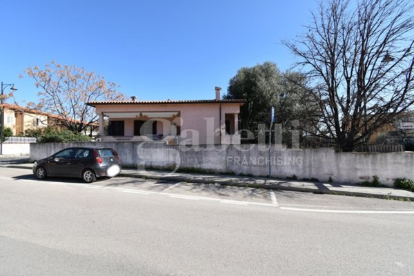 casa indipendente in vendita ad Olbia in zona Aldo Moro