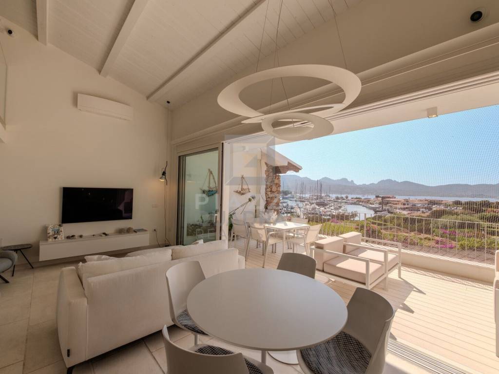 appartamento in vendita ad Olbia in zona Porto Rotondo