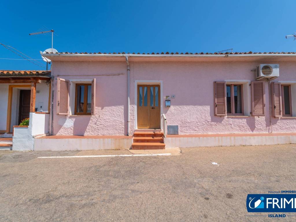 casa indipendente in vendita ad Olbia in zona Berchiddeddu