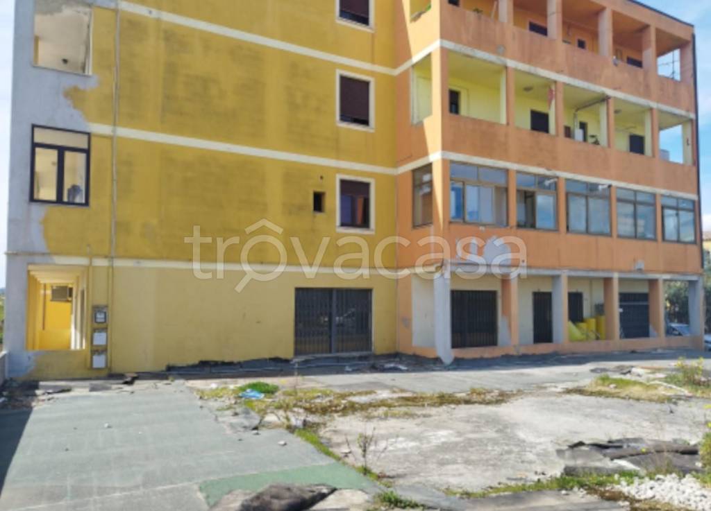 locale commerciale in vendita ad Olbia