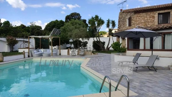 villa in vendita ad Olbia in zona San Pantaleo