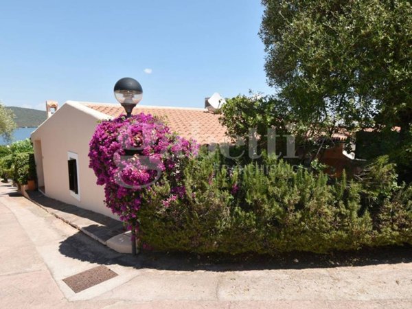 casa indipendente in vendita ad Olbia in zona Rudalza