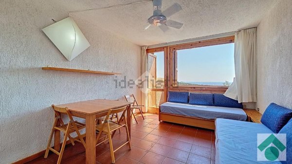 appartamento in vendita ad Olbia in zona Cugnana