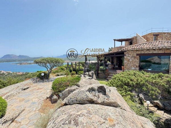 casa indipendente in vendita ad Olbia in zona Porto Rotondo
