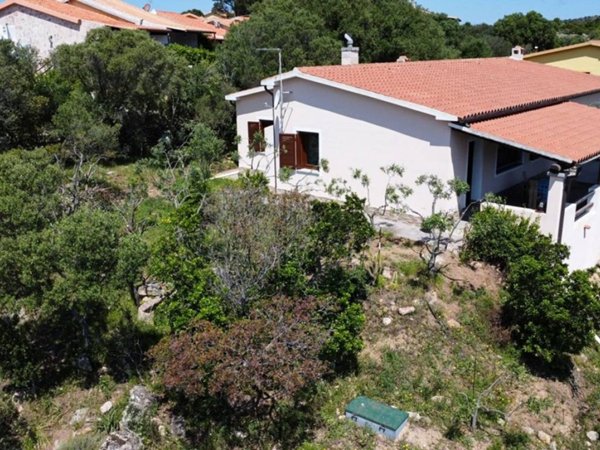 casa indipendente in vendita ad Olbia in zona Sole Ruiu
