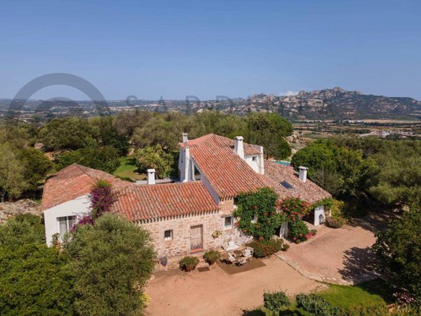 casa indipendente in vendita ad Olbia in zona San Pantaleo